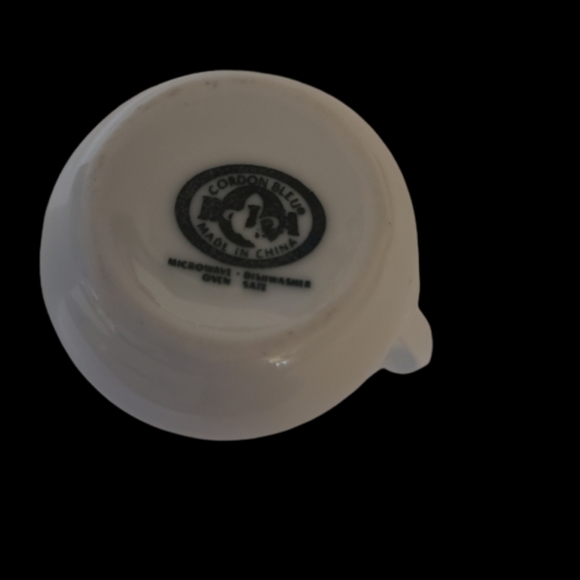 Set Of 2 Vintage Bia Cordon Bleu Mini Pitchers - Picture 3 of 3